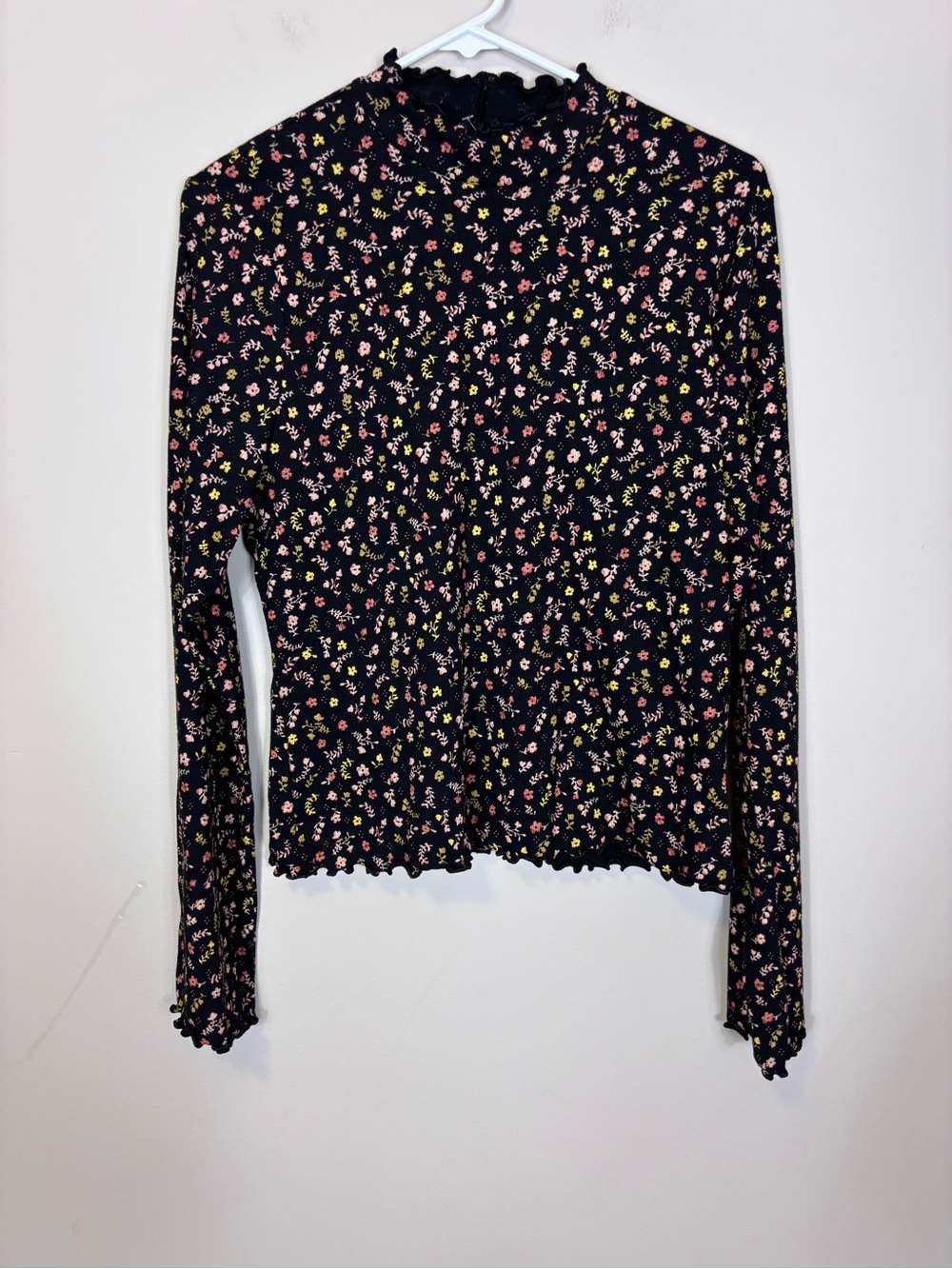 New Old Navy Black Long-Sleeve Ribbed Floral Ruffle Mock Neck Top XL